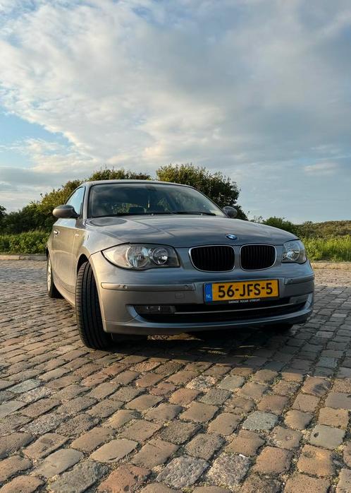 BMW (e87) 2.0 BUSINESS BLUETOOTH|AIRCO|NIEUWE APK|ORIG. NLS|, Auto's, BMW, Particulier, 1-Serie, Airconditioning, Bluetooth, Centrale vergrendeling