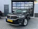 Volkswagen T-Roc 1.5 TSI Sport automaat 1ste eigenaar, Euro 6, 4 cilinders, 150 pk, Zwart