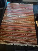 Kleurig kleed., Huis en Inrichting, Stoffering | Tapijten en Kleden, Ophalen, 150 tot 200 cm, 200 cm of meer, Crème