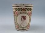 Antiek geëmailleerd Koningin Wilhelmina Beker 1898, Verzamelen, Koninklijk Huis en Royalty, Ophalen of Verzenden, Gebruikt, Nederland