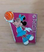 VINTAGE PIN MINNIE MOUSE SPEELT BASKETBAL-PHILDAR-BROCHE, Verzenden, Overige figuren, Zo goed als nieuw, Overige typen