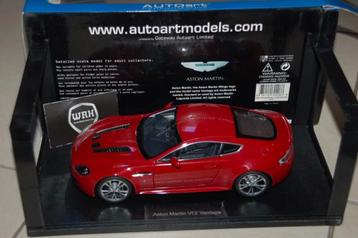 1:18 ASTON MARTIN V12 VANTAGE 2010 red 70208 Autoart WRH beschikbaar voor biedingen