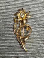 prachtige vintage edelweiss broche, Ophalen of Verzenden, Zo goed als nieuw, Zilver, Overige materialen