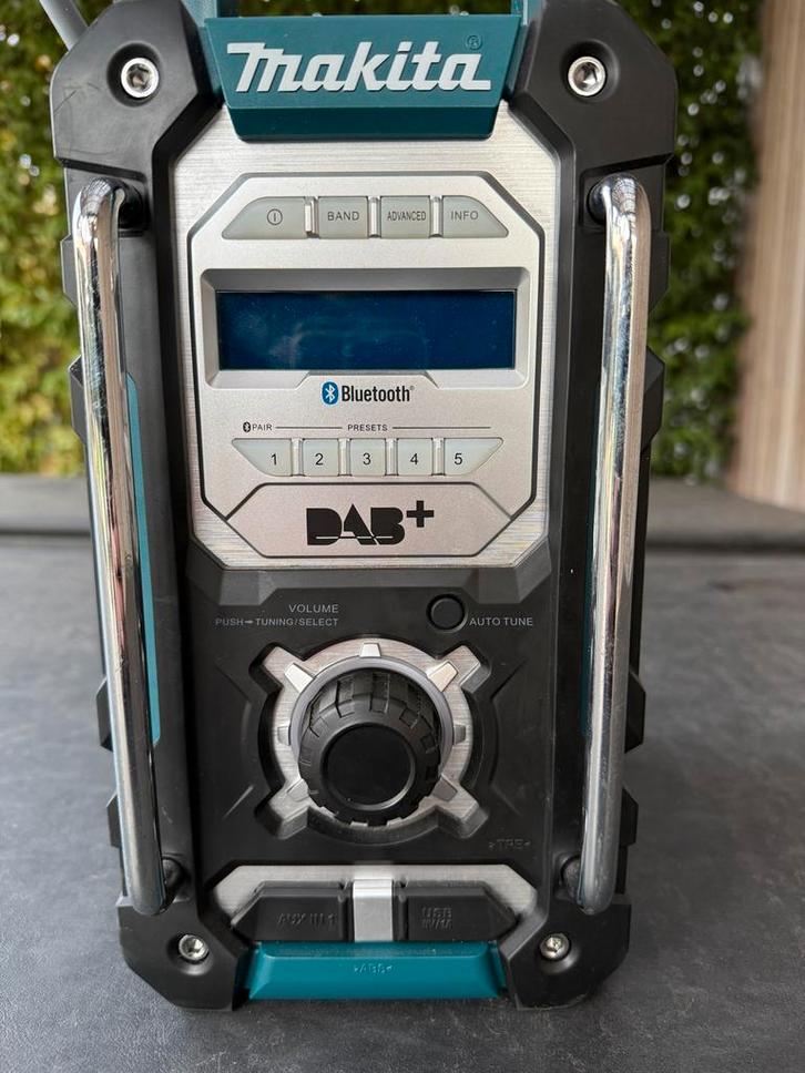Makita DMR112 Bouwradio - DAB+ & Bluetooth, Audio, Tv en Foto, Radio's, Zo goed als nieuw, Bouwradio, Ophalen of Verzenden