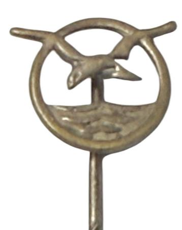 Zeldzame Speld: Vogel boven Water beschikbaar voor biedingen