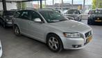 Volvo V50 1.6 D2 S/S R-Design Pro Edition navigatie clima cr, Auto's, Volvo, Voorwielaandrijving, Euro 5, Stof, Gebruikt