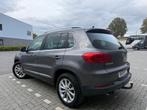 Volkswagen Tiguan 2.0 TDI slechts 94.098 km’s Pano Trekhaa, Auto's, Euro 5, Gebruikt, Zwart, Leder