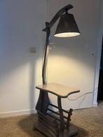 Krantenbak met lamp., Huis en Inrichting, Woonaccessoires | Krantenbakken en Lectuurbakken, Ophalen, Gebruikt