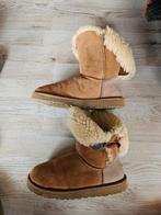 Ugg Bailey Button Chestnut - Maat 39/40, Kleding | Dames, Schoenen, Bruin, Lage of Enkellaarzen, Ophalen of Verzenden, Gedragen