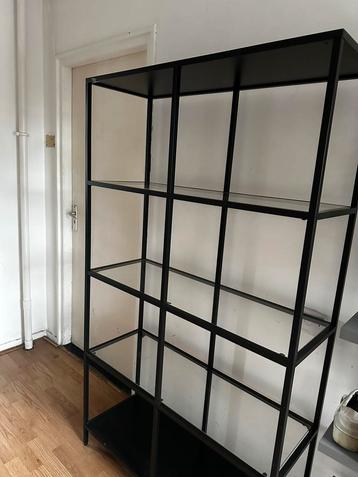IKEA Vittsjo stellingkast glas zwart 175 cm x 100 cm beschikbaar voor biedingen