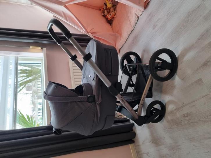 Mutsy Nio, Kinderen en Baby's, Kinderwagens en Combinaties, Zo goed als nieuw, Mutsy, Ophalen