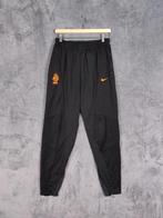 Nike KNVB Sportbroek Vintage L Trainings Broek Zwart, Maat 52/54 (L), Ophalen of Verzenden, Zo goed als nieuw, Nike