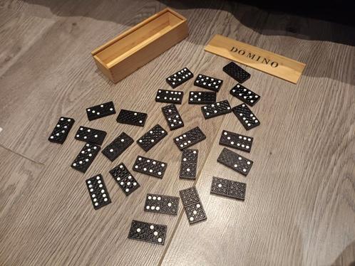 Oude draakdominostenen, houten doos, Hobby en Vrije tijd, Gezelschapsspellen | Overige, Zo goed als nieuw, Ophalen of Verzenden