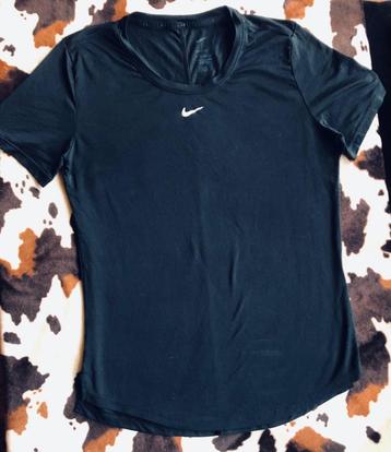 NIKE PERFORMANCE SPORT TEE SHIRT ZWART/BLACK XS  beschikbaar voor biedingen