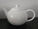 Theepot plus 4 kop-en schotels, Huis en Inrichting, Keuken | Servies, Ophalen, Zo goed als nieuw, Overige stijlen, Kop(pen) en/of Schotel(s)