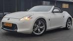 Nissan 370Z 3.7 V6/338pk/AUT/7 Traps/Xenon/Navi/Recaro/Nismo, Auto's, Automaat, Gebruikt, Cabriolet, Wit