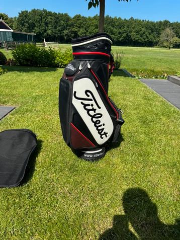 Titleist tour bag beschikbaar voor biedingen