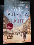 Schaduw en Licht - Anne Stern - Roman, Ophalen of Verzenden, Zo goed als nieuw, Anne Stern