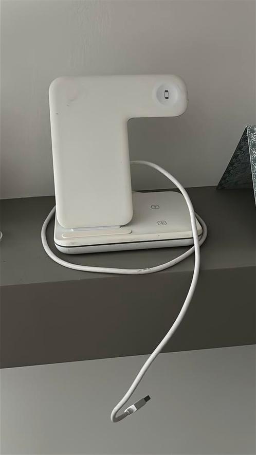 ️ Universeel 3-in-1 Oplaadstation voor Apple ️, Doe-het-zelf en Verbouw, Elektra en Kabels, Zo goed als nieuw, Kabel of Snoer