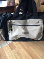 middel grote weekendtassen, 30 cm of meer, Beige, Nieuw, Ophalen of Verzenden