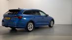 Skoda Octavia Combi 1.5 TSI 150pk First Edition LED Sfeerver, Auto's, Skoda, 65 €/maand, Stof, 4 cilinders, Blauw