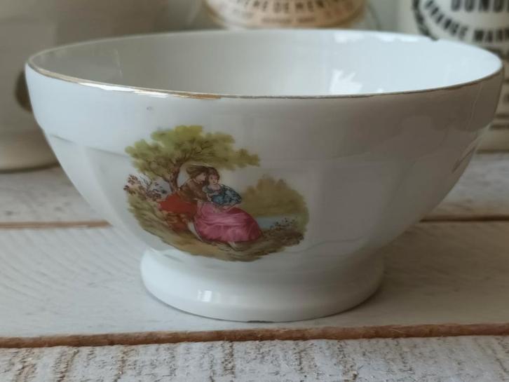 Antieke Franse Porseleinen Schaaltje, Antiek en Kunst, Antiek | Porselein, Ophalen of Verzenden