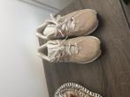 New Balance Sneakers Maat 44, New Balance, Ophalen of Verzenden, Beige, Sneakers of Gympen