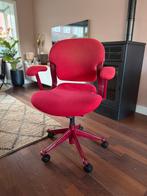 Herman Miller Equa 2 bureaustoel – rood designklassieker, Huis en Inrichting, Bureaustoelen, Ophalen, Gebruikt, Bureaustoel, Rood