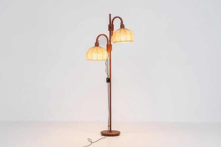 Sculpturale vintage vloerlamp van Domus, Huis en Inrichting, Lampen | Vloerlampen, Zo goed als nieuw, 150 tot 200 cm, Ophalen of Verzenden
