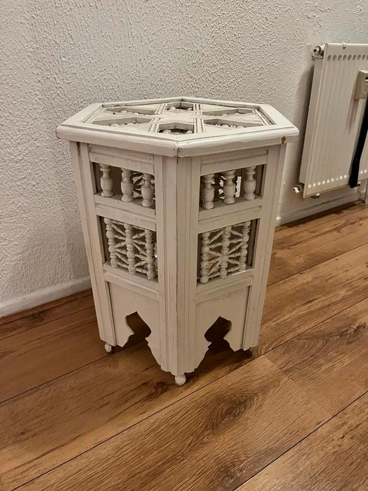 Handgemaakte Oosterse Houten Tafel - Als Nieuw!, Huis en Inrichting, Tafels | Bijzettafels, Gebruikt, Overige vormen, 45 tot 60 cm