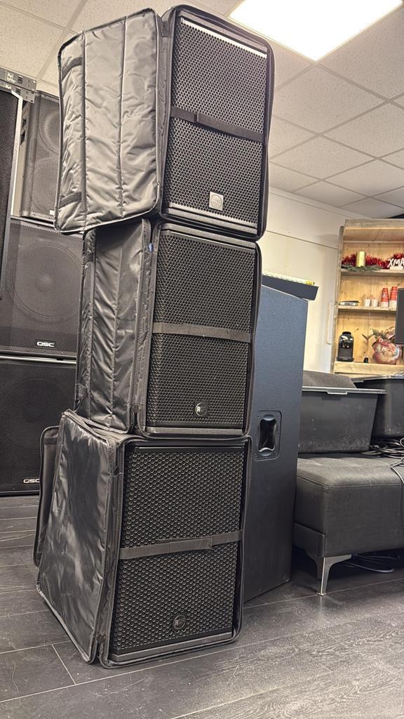 RCF NX SERIES - actieve geluidsset, Audio, Tv en Foto, Luidsprekers, Zo goed als nieuw, Front, Rear of Stereo speakers, 120 watt of meer