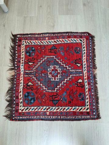 Handgeknoopt Vintage Tapijt beschikbaar voor biedingen