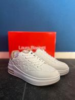 NIEUWE Laura Biagiotti sneakers dames 39, Kleding | Dames, Schoenen, Ophalen of Verzenden, Nieuw, Sneakers of Gympen