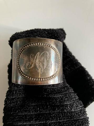 Antieke servetring, uniek met initialen! beschikbaar voor biedingen