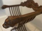 Houten leeuwekop kruisstoeltje, Huis en Inrichting, Stoelen, Ophalen, Gebruikt, Bruin, Eén