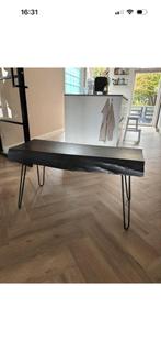 Zwart houten bankje op stalen poten, Gebruikt, 50 tot 100 cm, Tot twee personen, Ophalen of Verzenden