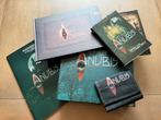 Het huis Anubis pakket met o.a bordspel, boeken, Verzamelen, Ophalen of Verzenden, Zo goed als nieuw, Tv