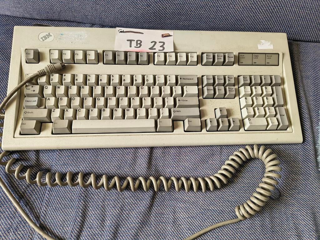 (TB 23) IBM toetsenbord uit 1990 mechanisch keyboard vintage, Computers en Software, Vintage Computers, Ophalen, IBM