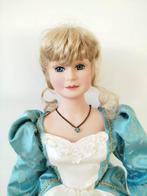 Porseleinen pop met parasol 46 cm, Ophalen of Verzenden, Zo goed als nieuw, Pop