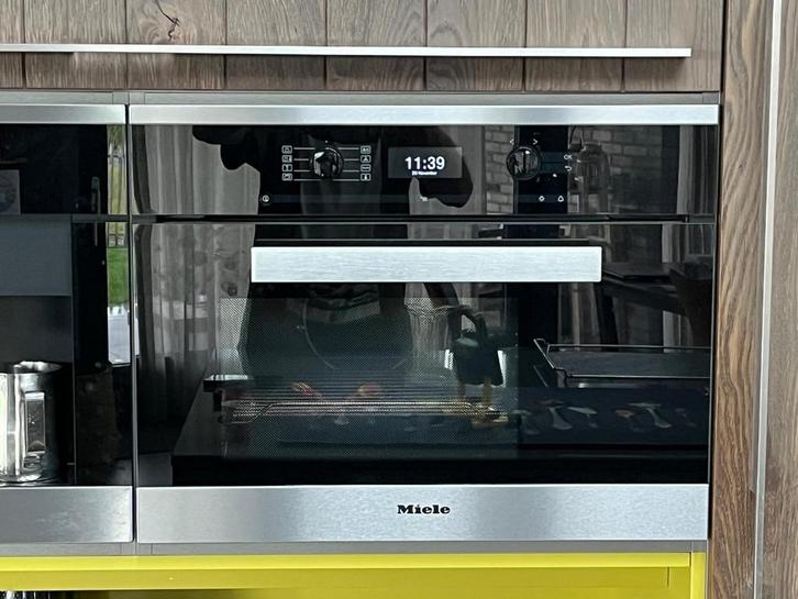 Miele stoomoven met bakoven, DGC 6400, Witgoed en Apparatuur, Ovens, Zo goed als nieuw, 45 tot 60 cm, Ophalen of Verzenden