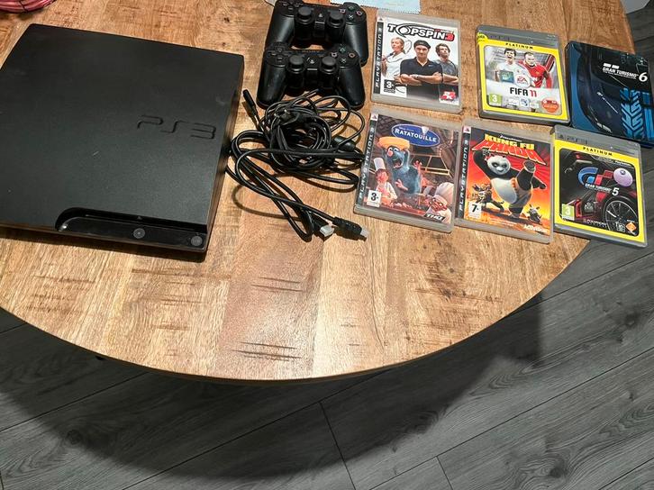 playsation 3 slim 320 gb, Spelcomputers en Games, Spelcomputers | Sony PlayStation 3, Zo goed als nieuw, Slim, 320 GB, Met 2 controllers
