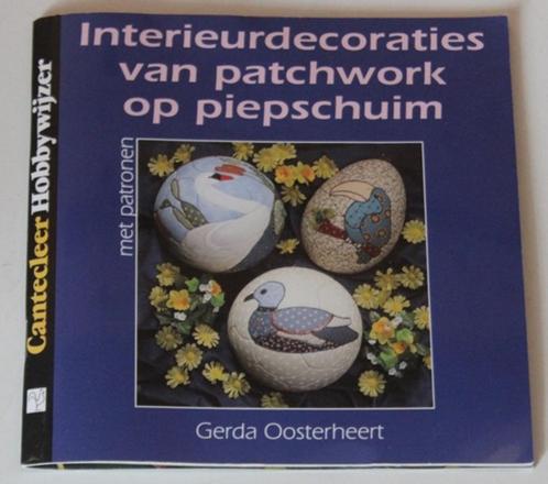 Interieurdecoraties van patchwork op piepschuim chw 144, Boeken, Hobby en Vrije tijd, Zo goed als nieuw, Borduren en Naaien, Ophalen of Verzenden