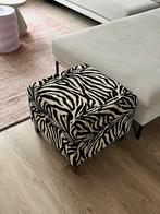 Hocker / poef zebra look, Ophalen, Zo goed als nieuw, Vierkant, 50 tot 75 cm