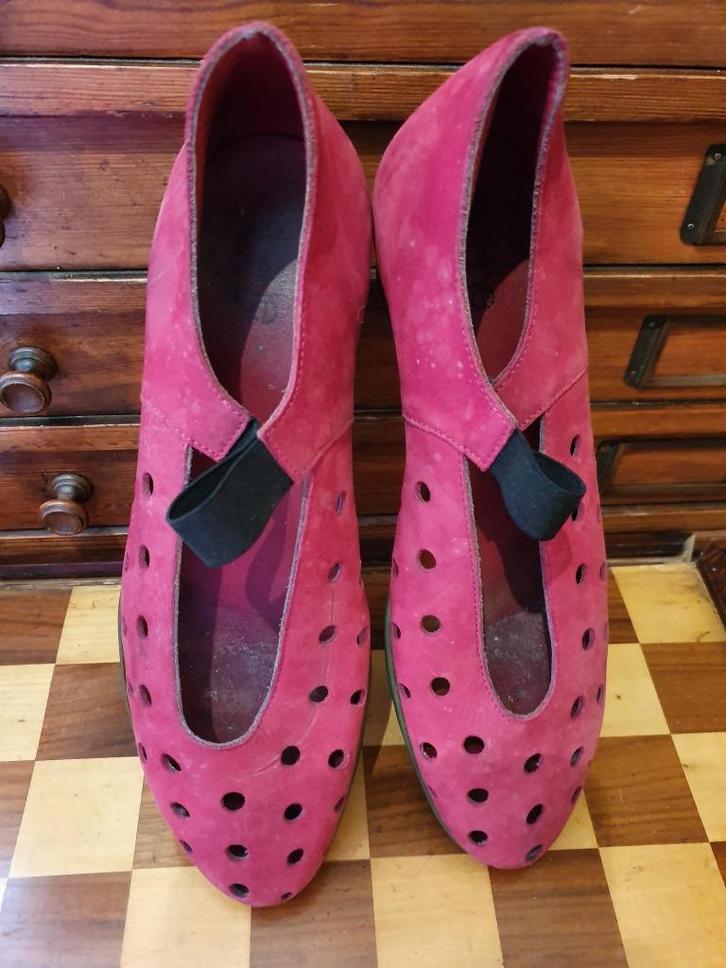 Arche maat 41 fucia roze suede instappers, Kleding | Dames, Schoenen, Gedragen, Instappers, Roze, Ophalen of Verzenden
