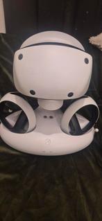 PSVR 2 met Charging Station en Resident Evil Village Gold, Spelcomputers en Games, Virtual Reality, Ophalen, Zo goed als nieuw