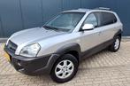 Hyundai Tucson 2.0 I   LEDER / NIEUWE APK / CLIMA / AIRCO, Auto's, Hyundai, Euro 5, 74 €/maand, Zwart, 4 cilinders