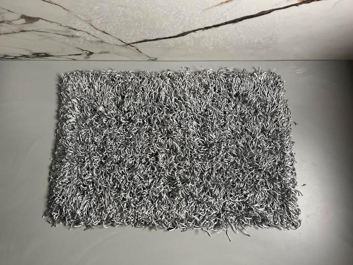 Nieuw! Aquanova badmat zilvergrijs 100x60 cm, Huis en Inrichting, Badkamer | Badtextiel en Accessoires, Nieuw, Badmat, Grijs, Ophalen of Verzenden
