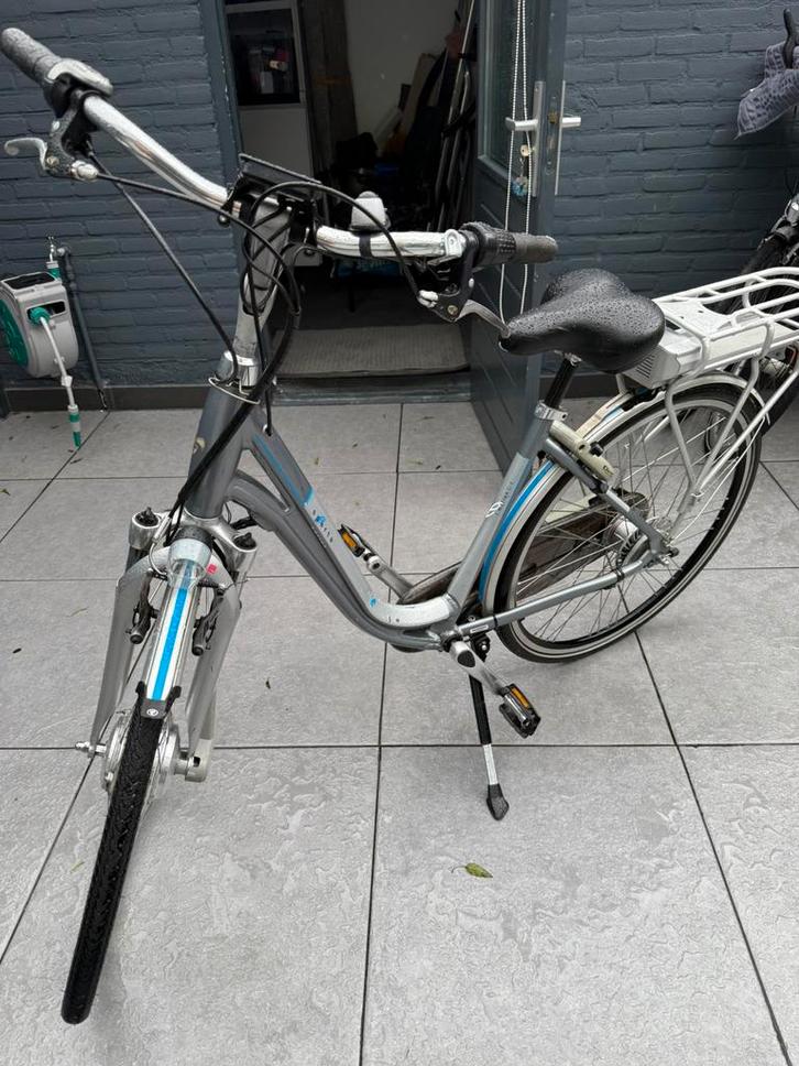 Goede staat fiets, Fietsen en Brommers, Fietsen | Dames | Sportfietsen en Toerfietsen, Gebruikt, Overige merken, Minder dan 10 versnellingen