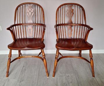 2 x Engelse Windsor stoelen met kussens  beschikbaar voor biedingen