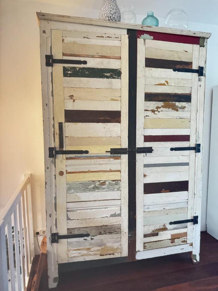 Decoratieve, stevige (kleding) kast, PH Eek stijl, Antiek en Kunst, Antiek | Meubels | Kasten, Ophalen